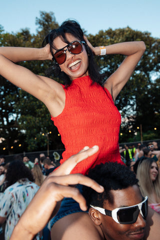 GIGI SHIRRED TOP POPPY