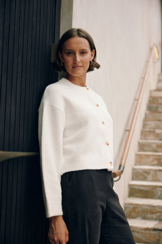 ANA CROP CARDIGAN CHALK