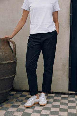 CLASSIC SLIM ANKLE PANT BLACK
