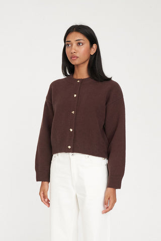 ELLE CROP CARDIGAN CHESTNUT