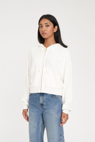 SIGNATURE KNIT HOOD CHALK