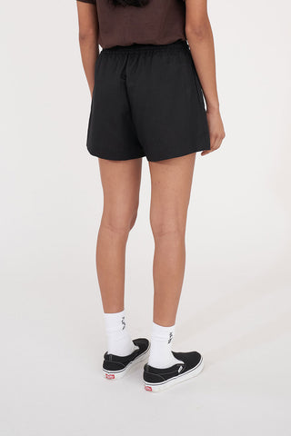 LIN-IN SKIPPER SHORT BLACK