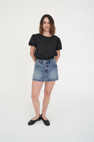 LIN-IN AIRY TOP BLACK